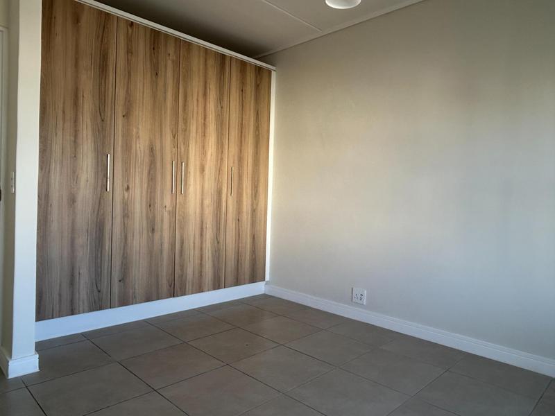 To Let 1 Bedroom Property for Rent in Sandown Western Cape